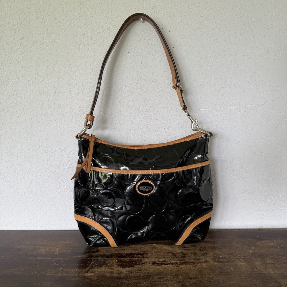 Vintage Coach Peyton Embossed Signature Patent Leather Shoulder Bag F20022 Black